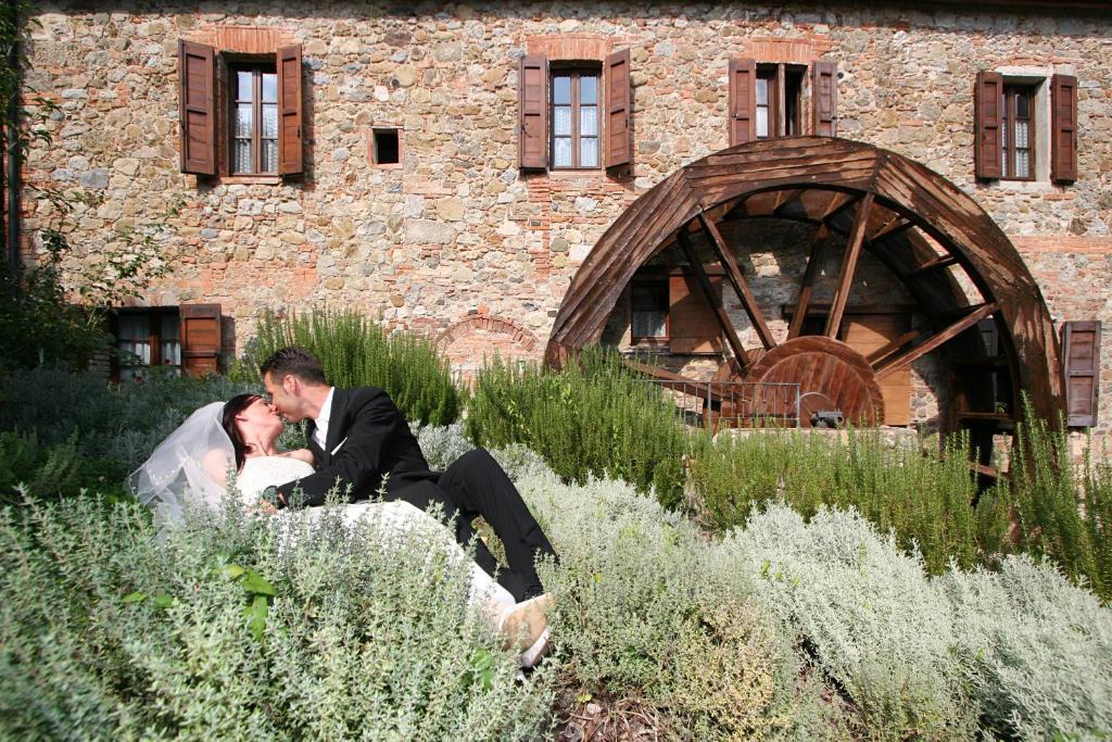 Agriturismo Il Mulino Delle Pile 基乌斯迪诺 外观 照片